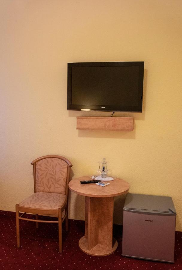 Friends Hotel Kerpen Экстерьер фото