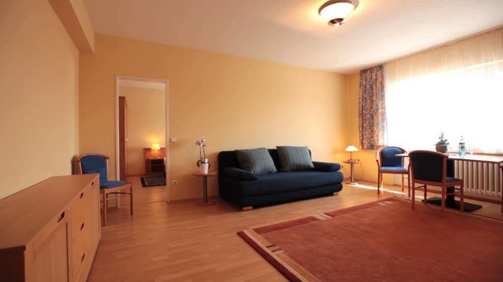Friends Hotel Kerpen Экстерьер фото